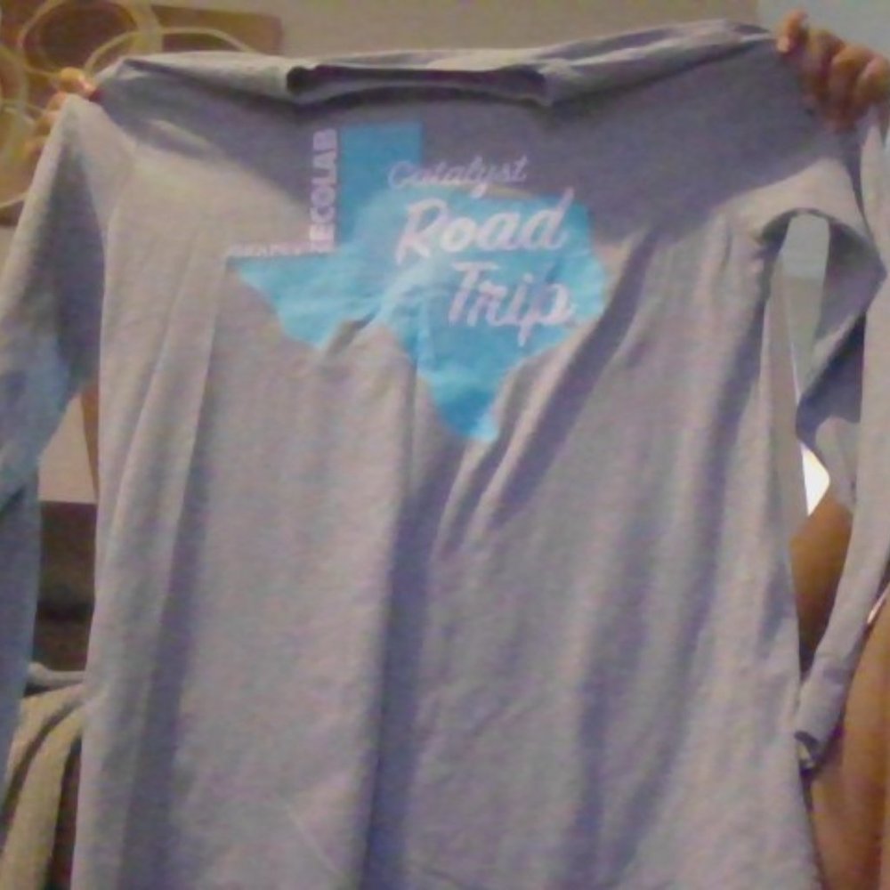 a shrit
